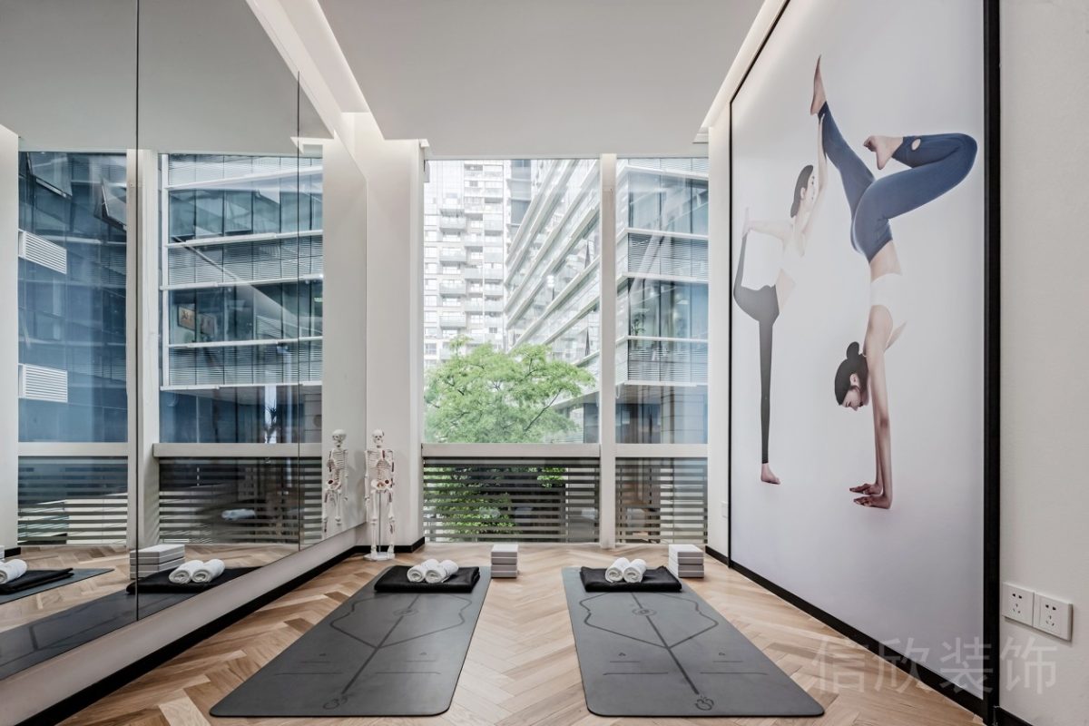 瑜伽設(shè)計(jì)私教小教室原木風(fēng)簡(jiǎn)約設(shè)計(jì)