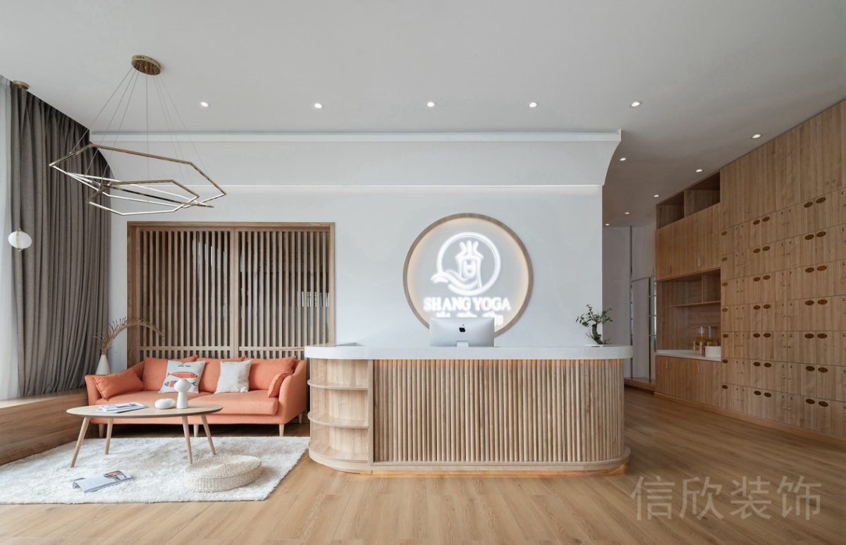 原木地板內(nèi)嵌式墻體置物柜半開放式前臺(tái)效果圖