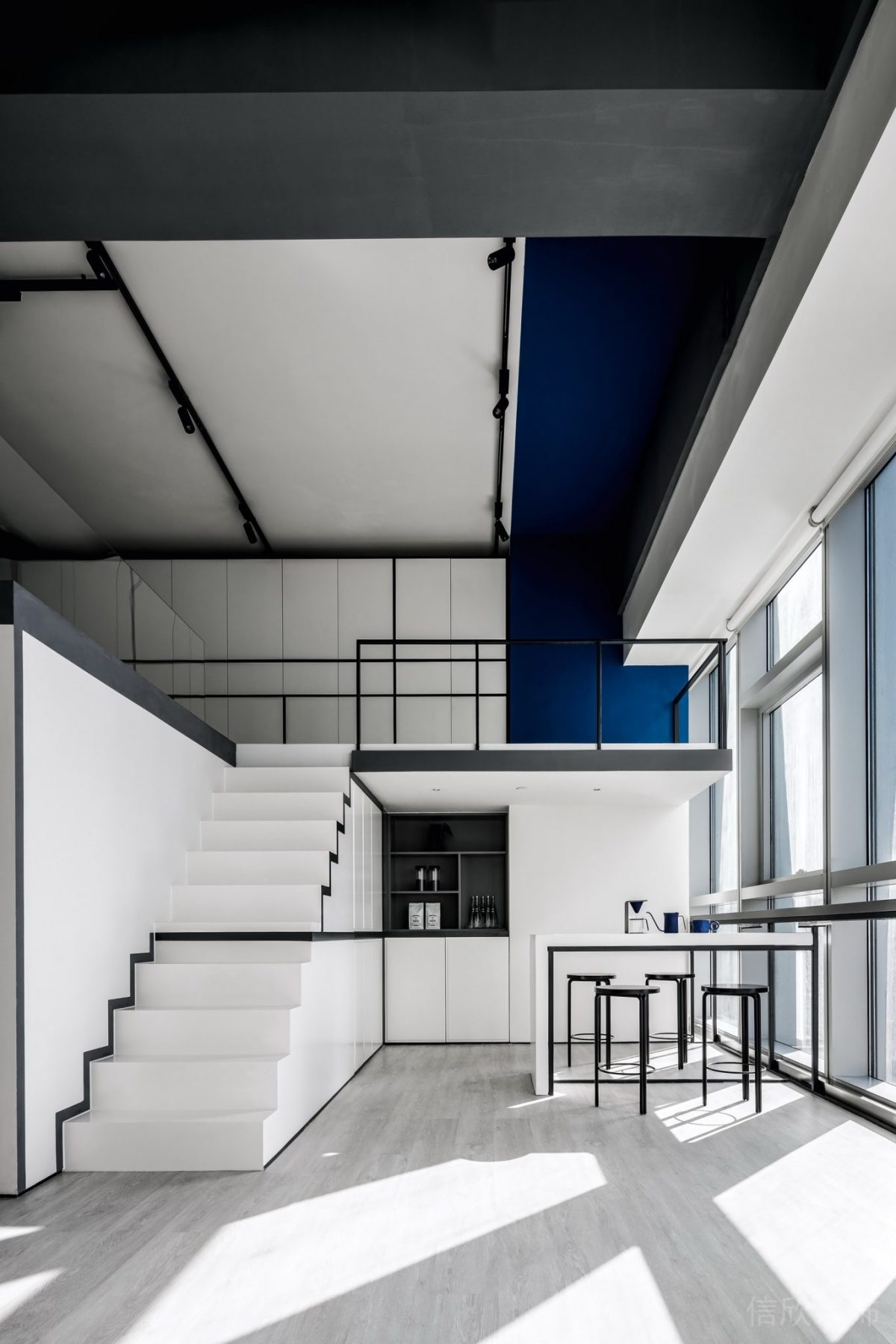 黑白撞色極簡風(fēng)桌椅設(shè)計(jì)辦公室茶水臺裝修設(shè)計(jì)效果圖