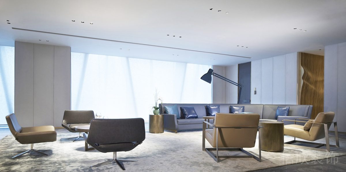 會(huì)客區(qū)沙發(fā)裝修設(shè)計(jì)環(huán)形談?wù)搮^(qū)平頂天花商務(wù)極簡(jiǎn)風(fēng)辦公室效果