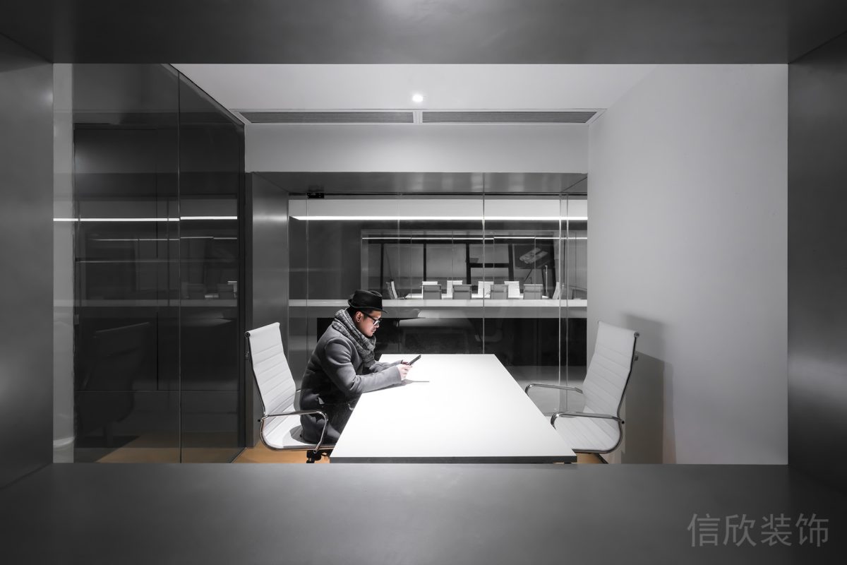 會議室裝修設(shè)計效果玻璃隔斷簡約風(fēng)裝修