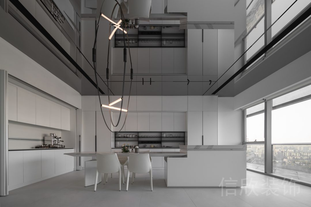 鏡面天花茶水間開(kāi)放式白色全屋定制效果