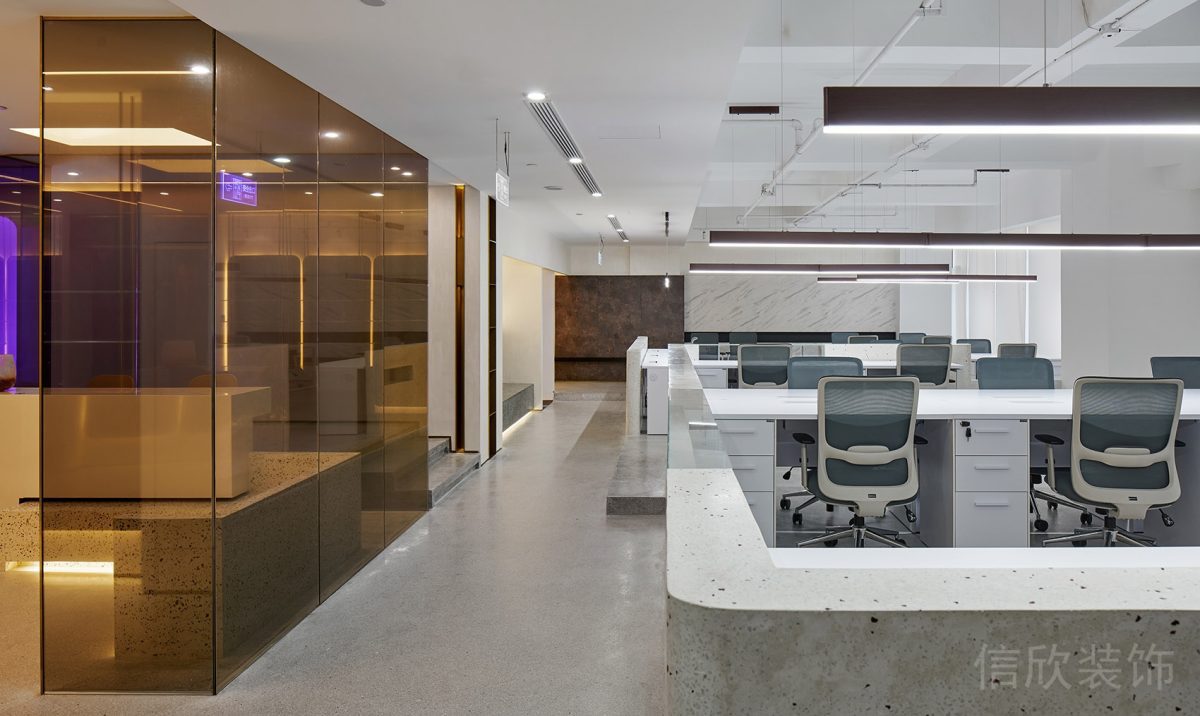 咖啡色半透明墻板設(shè)計(jì)灰色大理石階梯裝修辦公室效果圖