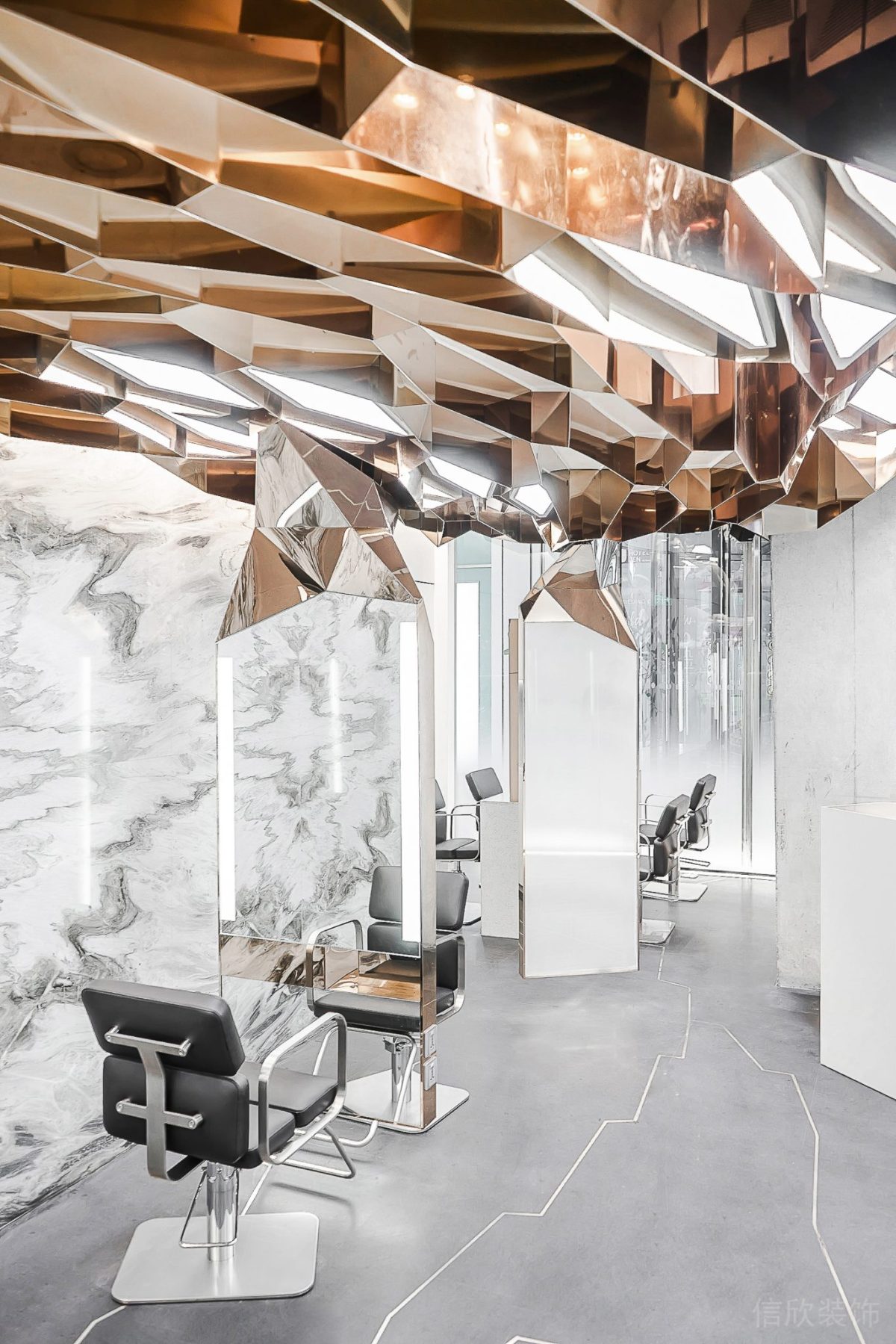 鏤空天花裝修大理石設(shè)計辦公室裝修過道發(fā)廊裝修