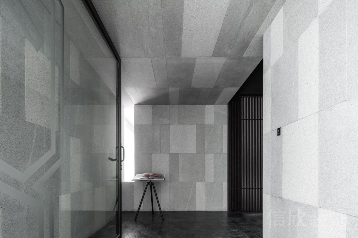 商務(wù)風(fēng)辦公室裝修設(shè)計效果黑白色調(diào)肌理藝術(shù)感地板