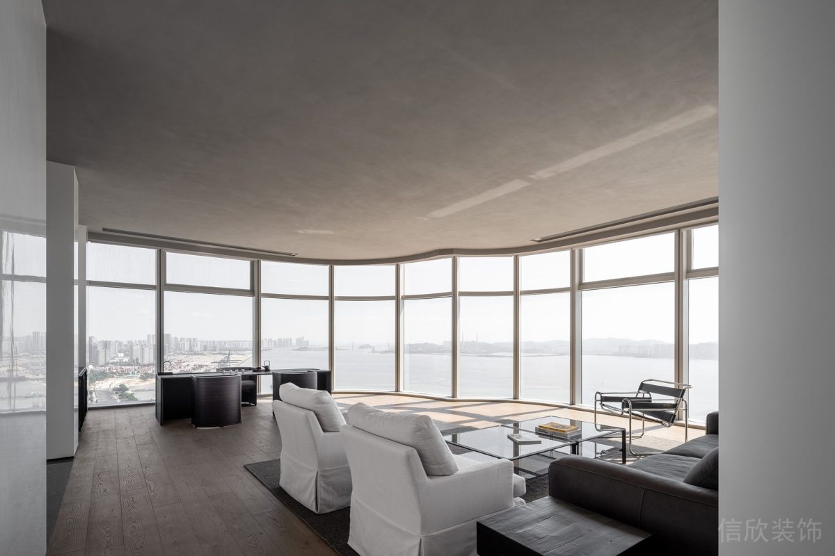 原木地板裝修全落地式玻璃辦公室裝修設(shè)計效果圖