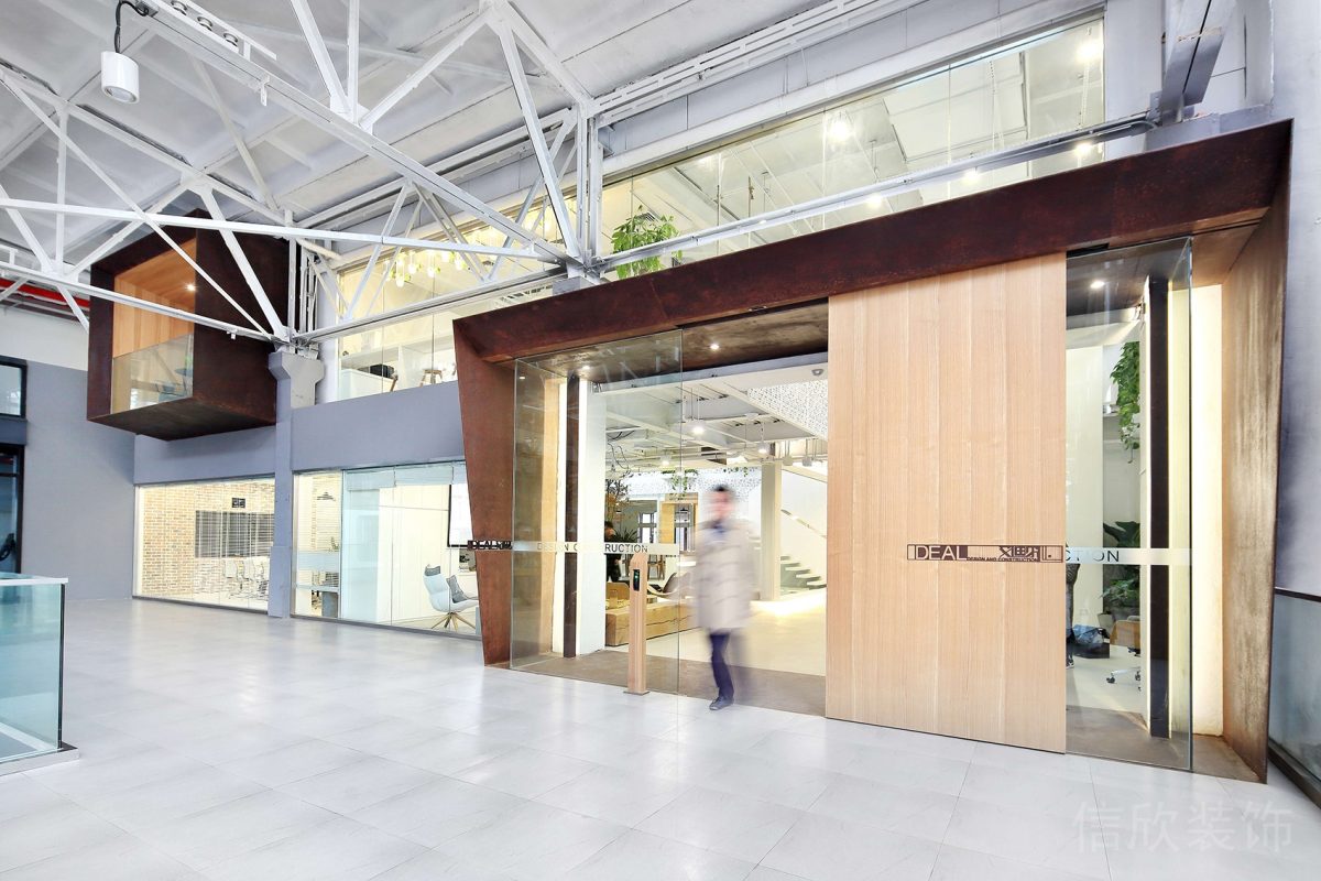 智能玻璃門(mén)裝修木質(zhì)門(mén)框辦公室過(guò)道裝修大廳效果