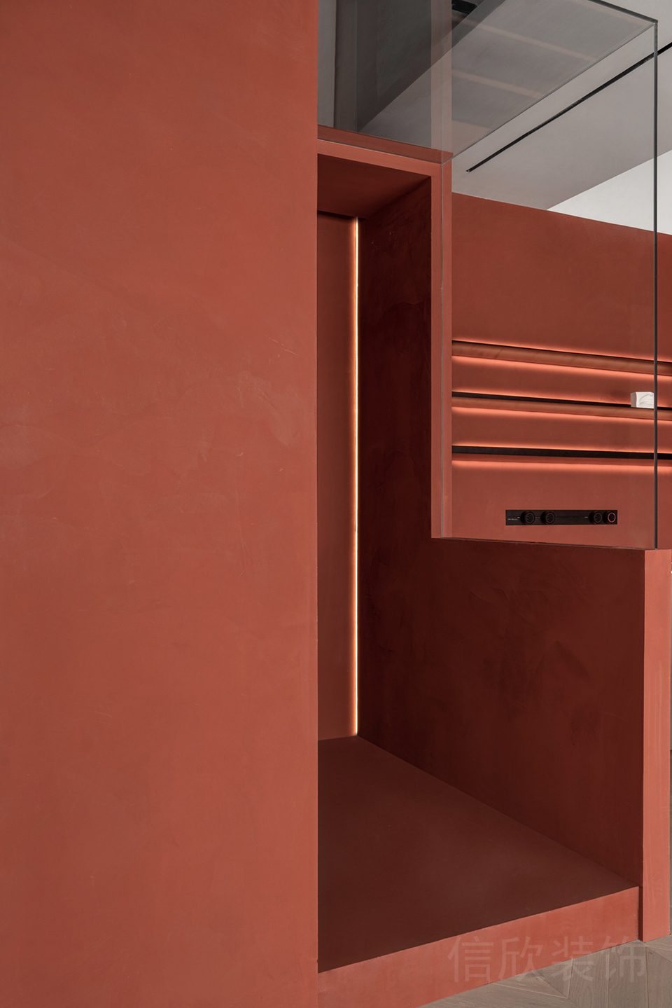 玻璃隔斷效果圖朱紅色墻體設(shè)計(jì)圖幾何線條辦公室