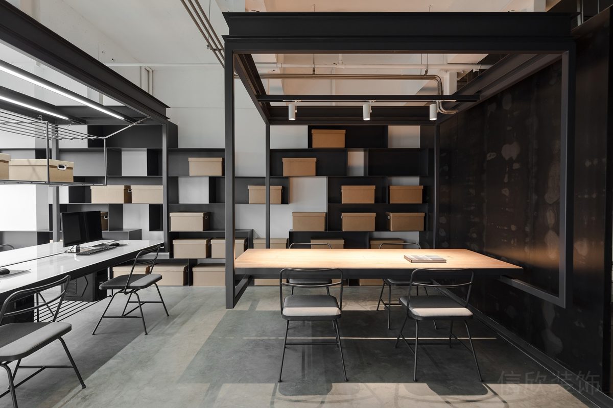 黑色金屬墻體框架設(shè)計(jì)木飾面工位裝修儲(chǔ)物墻柜效果圖