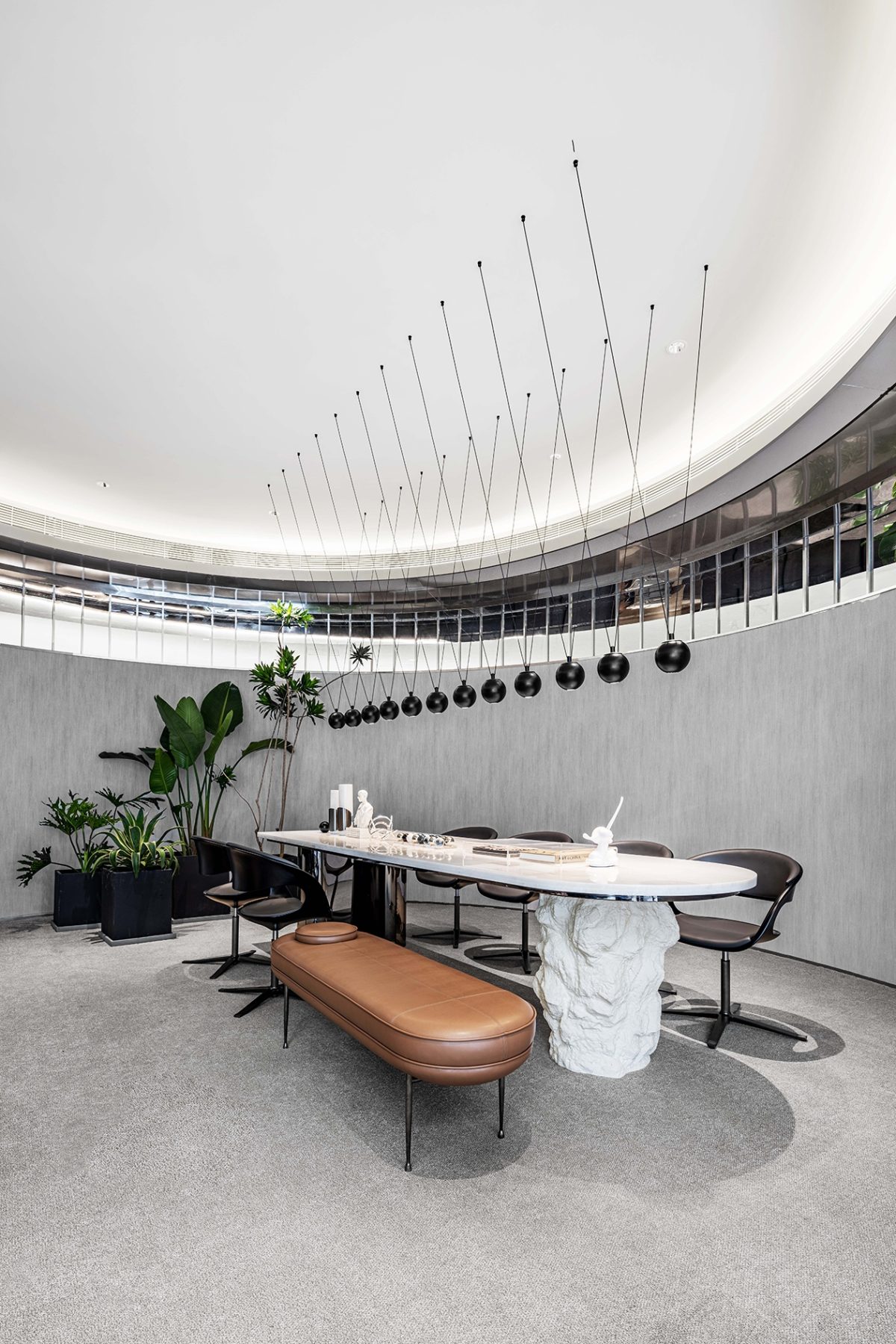 皮革沙發(fā)裝修天花吊頂效果會議室設計辦公室黑色設計效果圖