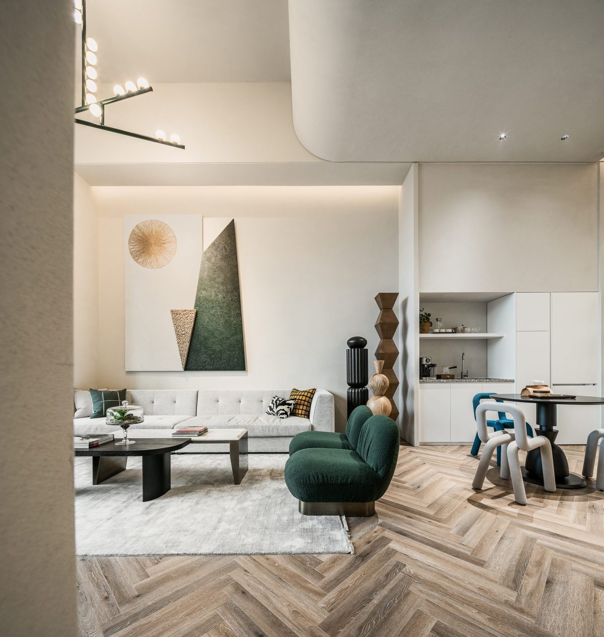 天花燈飾設(shè)計效果木質(zhì)地板裝修綠色沙發(fā)座椅效果圖辦公室