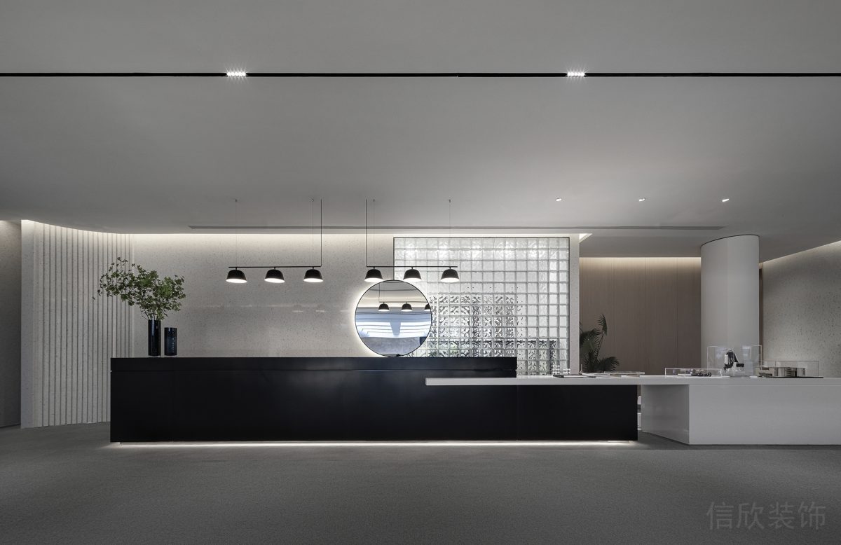 天花結構設計燈飾中式風黑白色調前臺區(qū)裝修辦公室