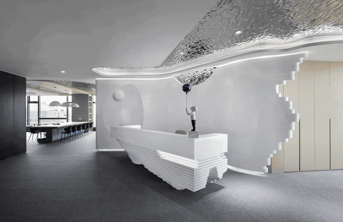 現(xiàn)代簡約風銀色天花設計科技感辦公室前臺區(qū)幾何造型設計